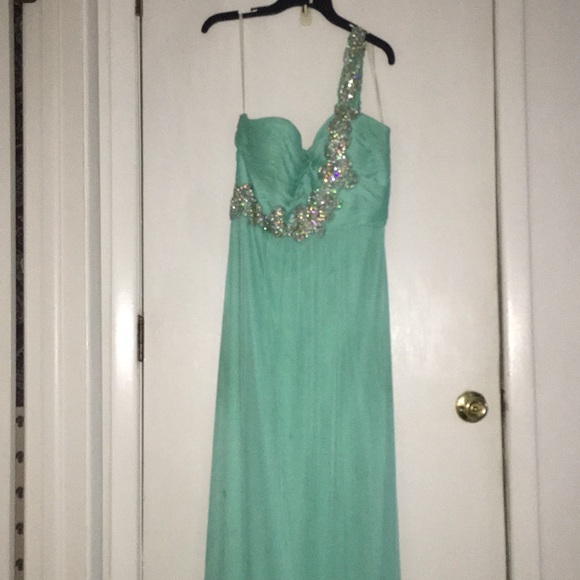 Prom Dress Excellent Condition!! - Picture 3 of 6